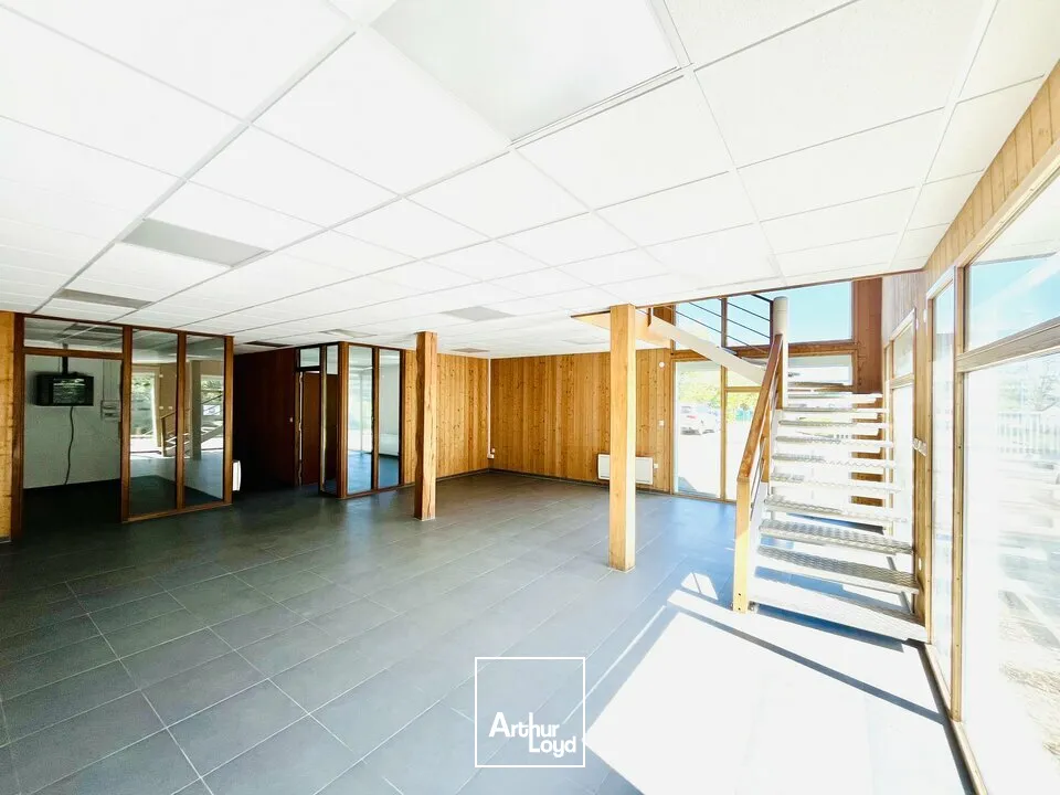 Locaux d'activité & Entrepôts - Vente - MONTIVILLIERS - 76290 - 885-885 - 7756545