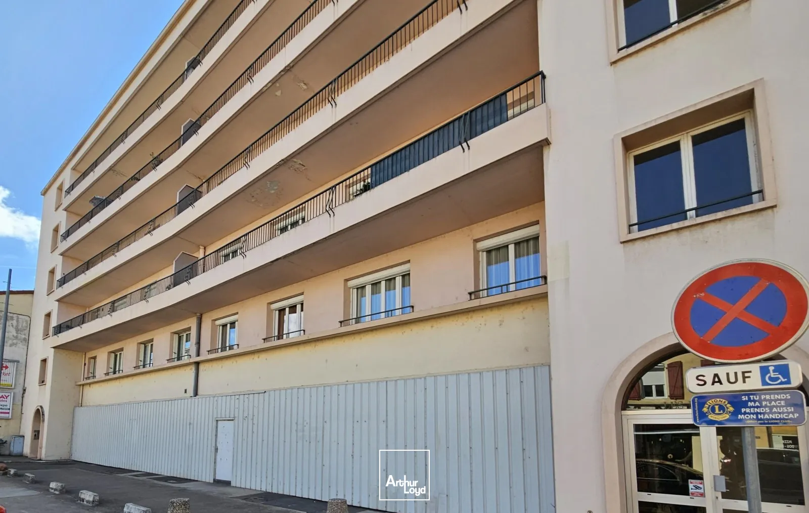 Locaux commerciaux - Vente - LE COTEAU - 42120 - 550-550 - 7757104