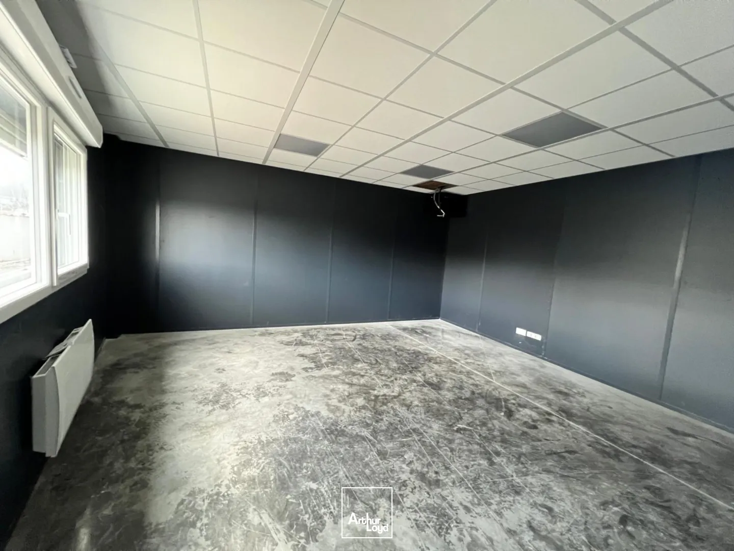Locaux d'activité & Entrepôts - Location - SAVIGNEUX - 42600 - 186-186 - 7757278