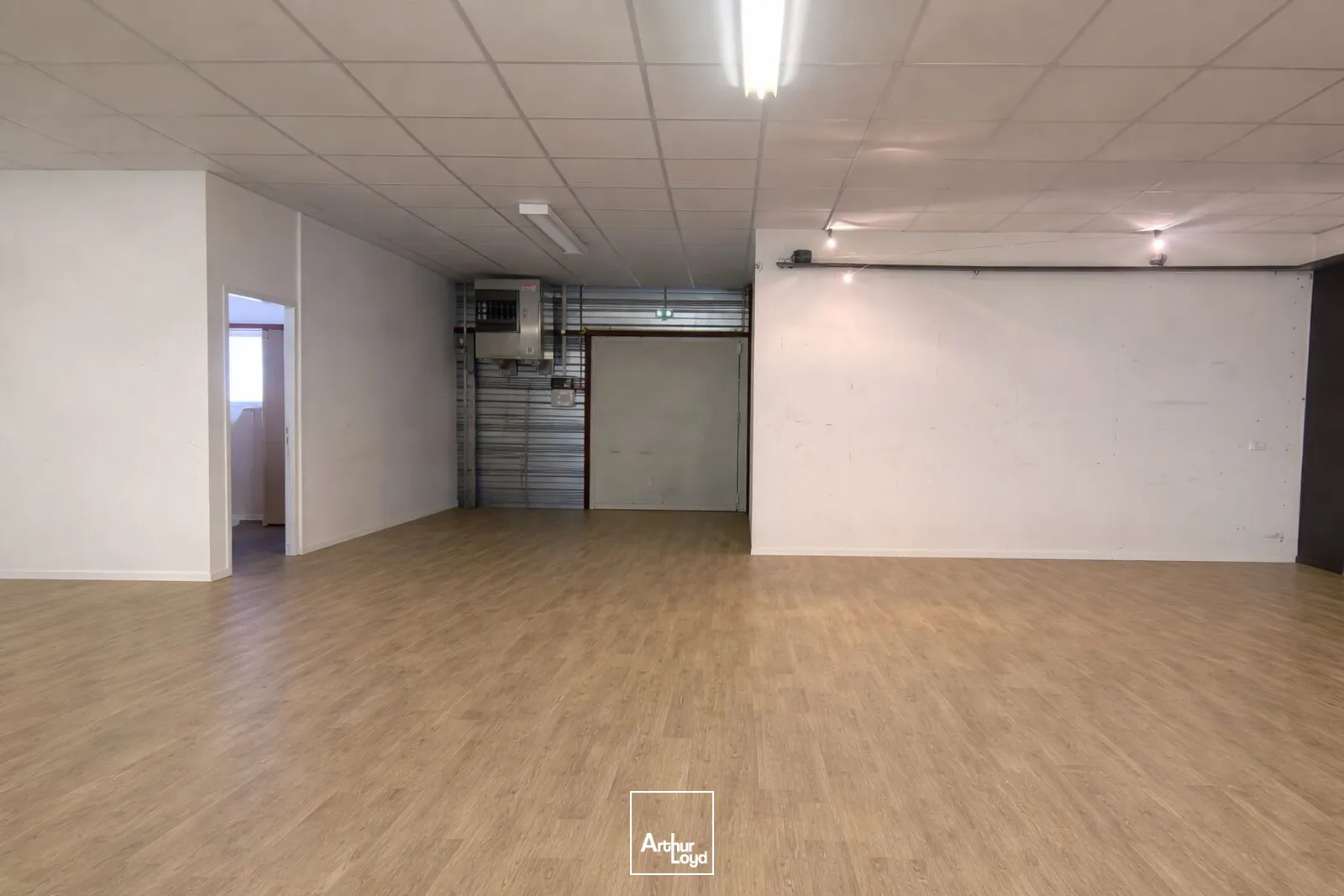 Locaux commerciaux - Location - LA FOUILLOUSE - 42480 - 386-386 - 7757339