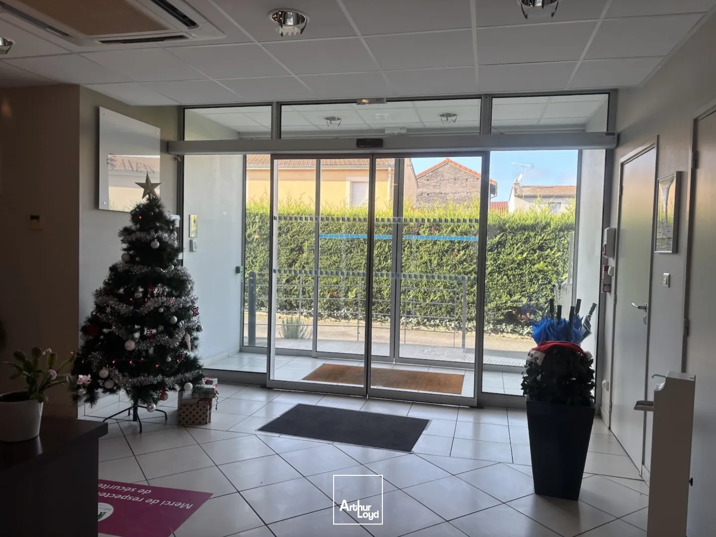 Bureaux - Vente - ANDREZIEUX BOUTHEON - 42160 - 970-970 - 7757353