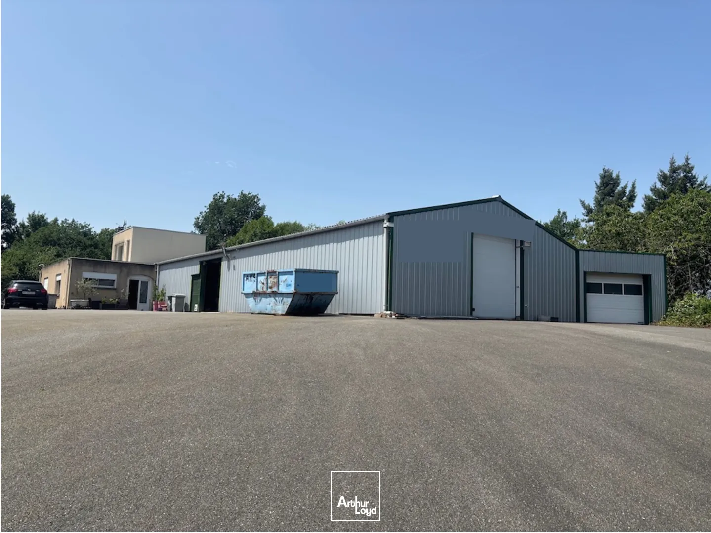 Locaux d'activité & Entrepôts - Vente - SAINT GENEST LERPT - 42530 - 612-612 - 7757382