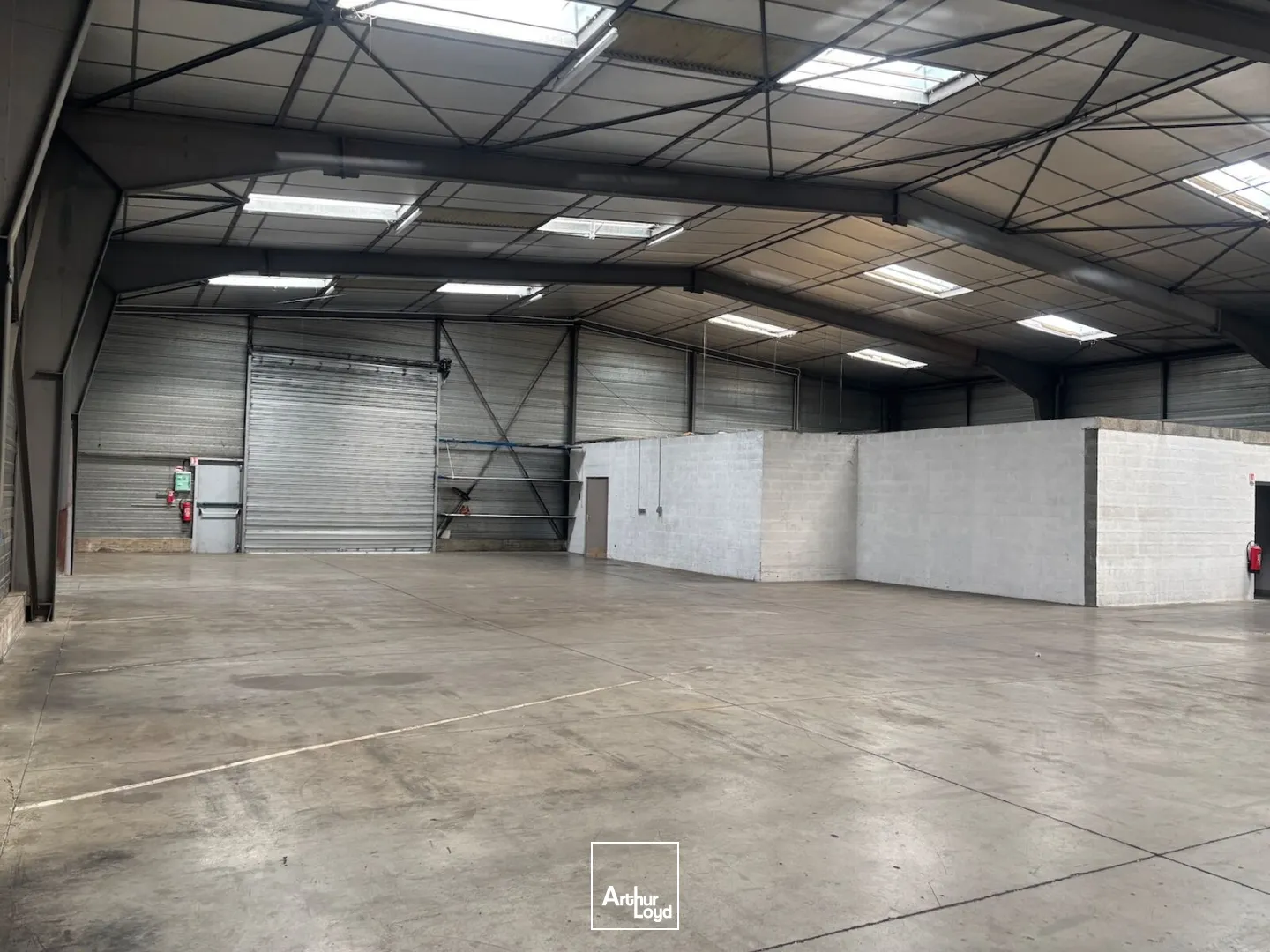 Locaux d'activité & Entrepôts - Location - SAINT ETIENNE - 42000 - 900-900 - 7757391