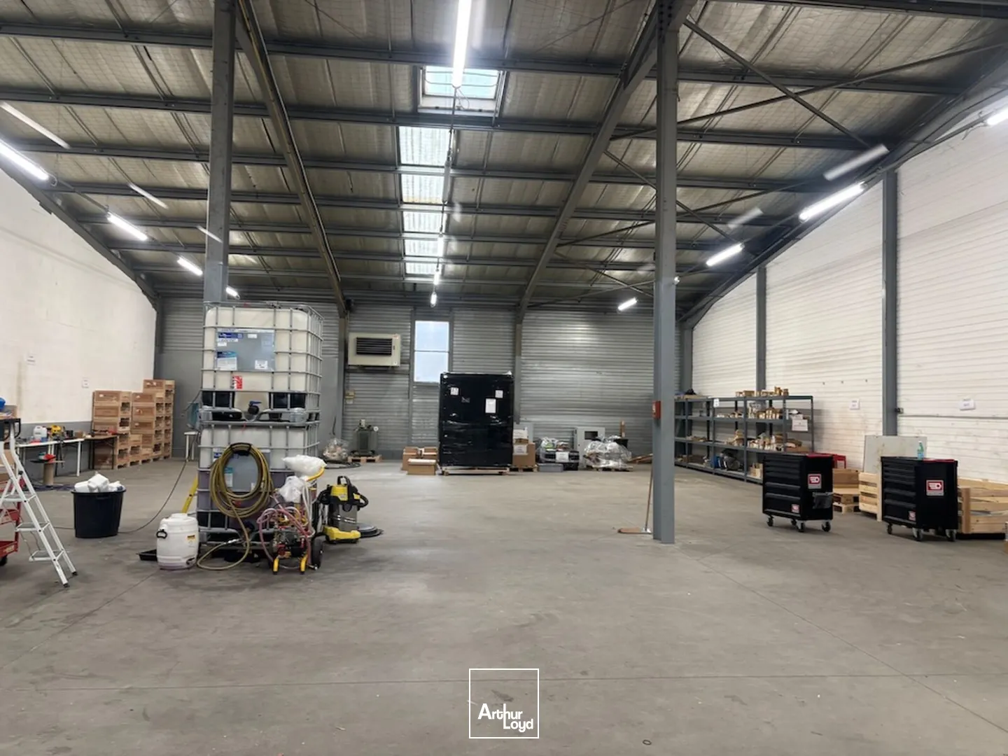 Locaux d'activité & Entrepôts - Location - SAINT ETIENNE - 42100 - 395-792 - 7757482