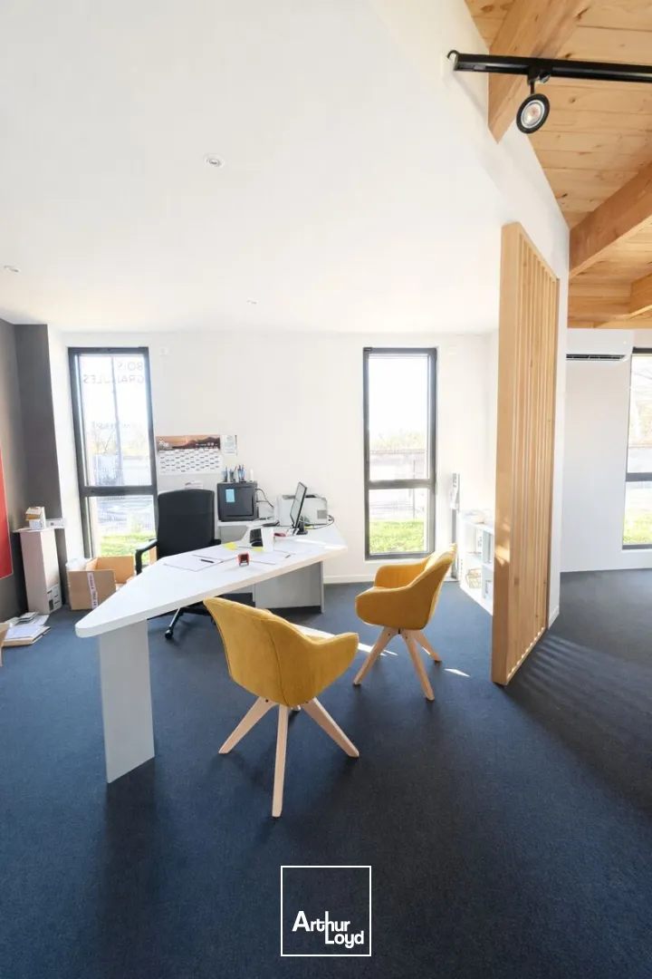 Locaux commerciaux - Vente - ROANNE - 42300 - 240-575 - 7757538