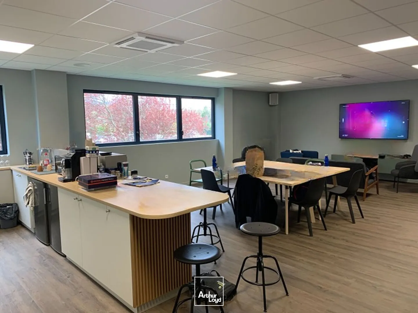 Locaux d'activité & Entrepôts - Vente - LE COTEAU - 42120 - 360-360 - 7757547