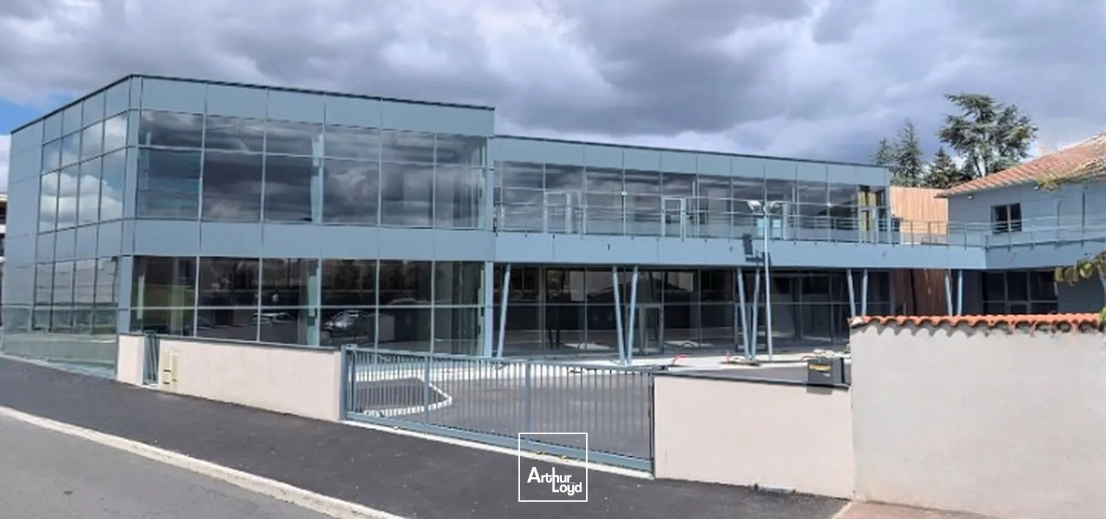 Locaux commerciaux - Location - VEAUCHE - 42340 - 222-222 - 7757584