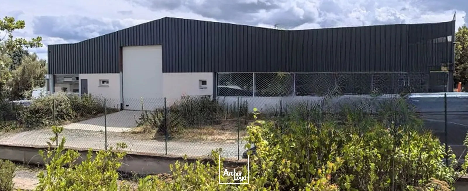 Locaux d'activité & Entrepôts - Location - MONTBRISON - 42600 - 166-560 - 7757638