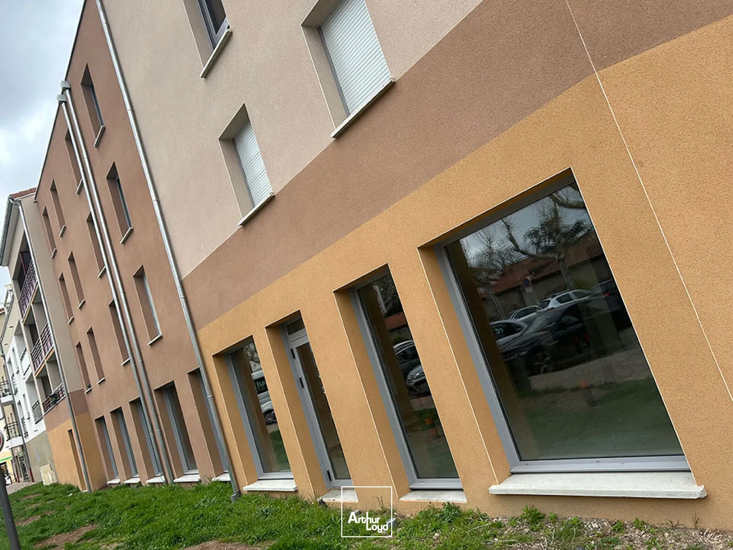 Locaux commerciaux - Vente - SURY LE COMTAL - 42450 - 270-270 - 7757666