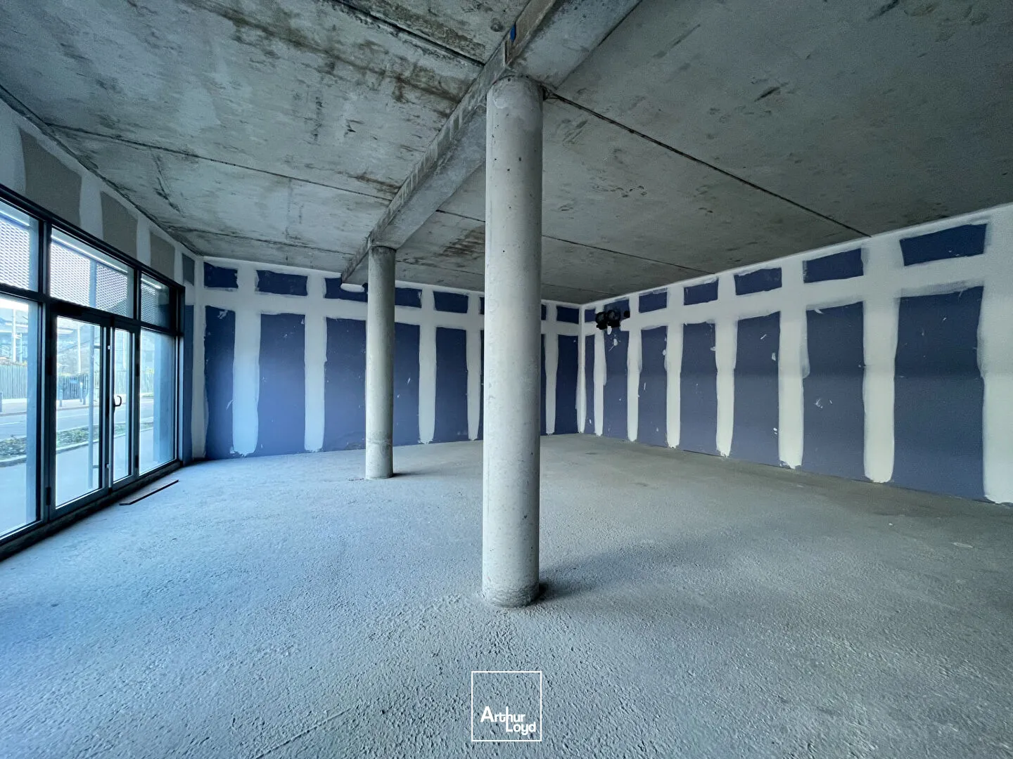Locaux commerciaux - Location - CAEN - 14000 - 120.92-120.92 - 7757940