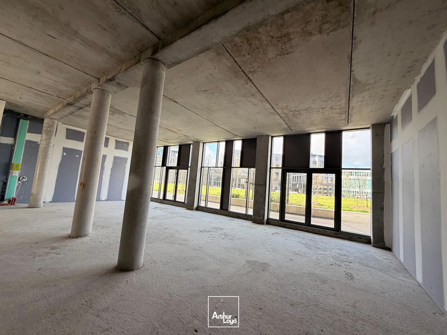 Locaux commerciaux - Location - CAEN - 14000 - 163.7-163.7 - 7757933