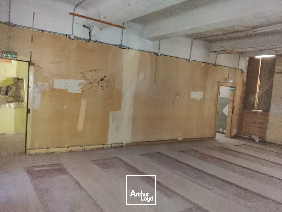 Locaux d'activité & Entrepôts - Vente - CHALON-SUR-SAÔNE - 71100 - 190-190 - 7758052