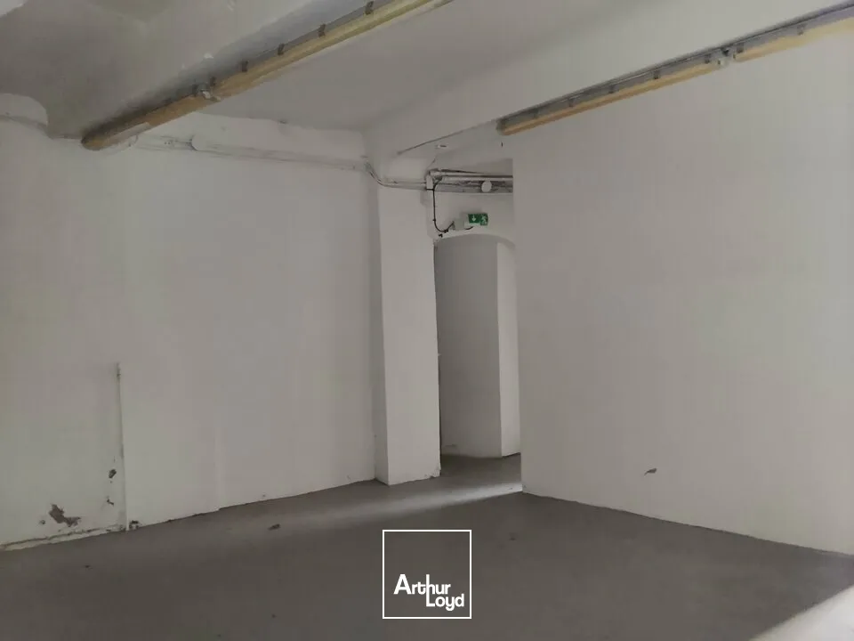 Locaux d'activité & Entrepôts - Vente - CHALON-SUR-SAÔNE - 71100 - 190-190 - 7758055