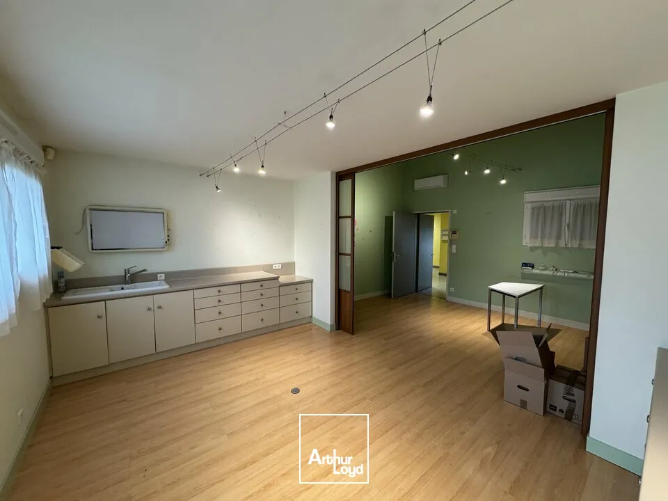 Bureaux - Vente - VOUVRAY - 37210 - 256-256 - 7758150