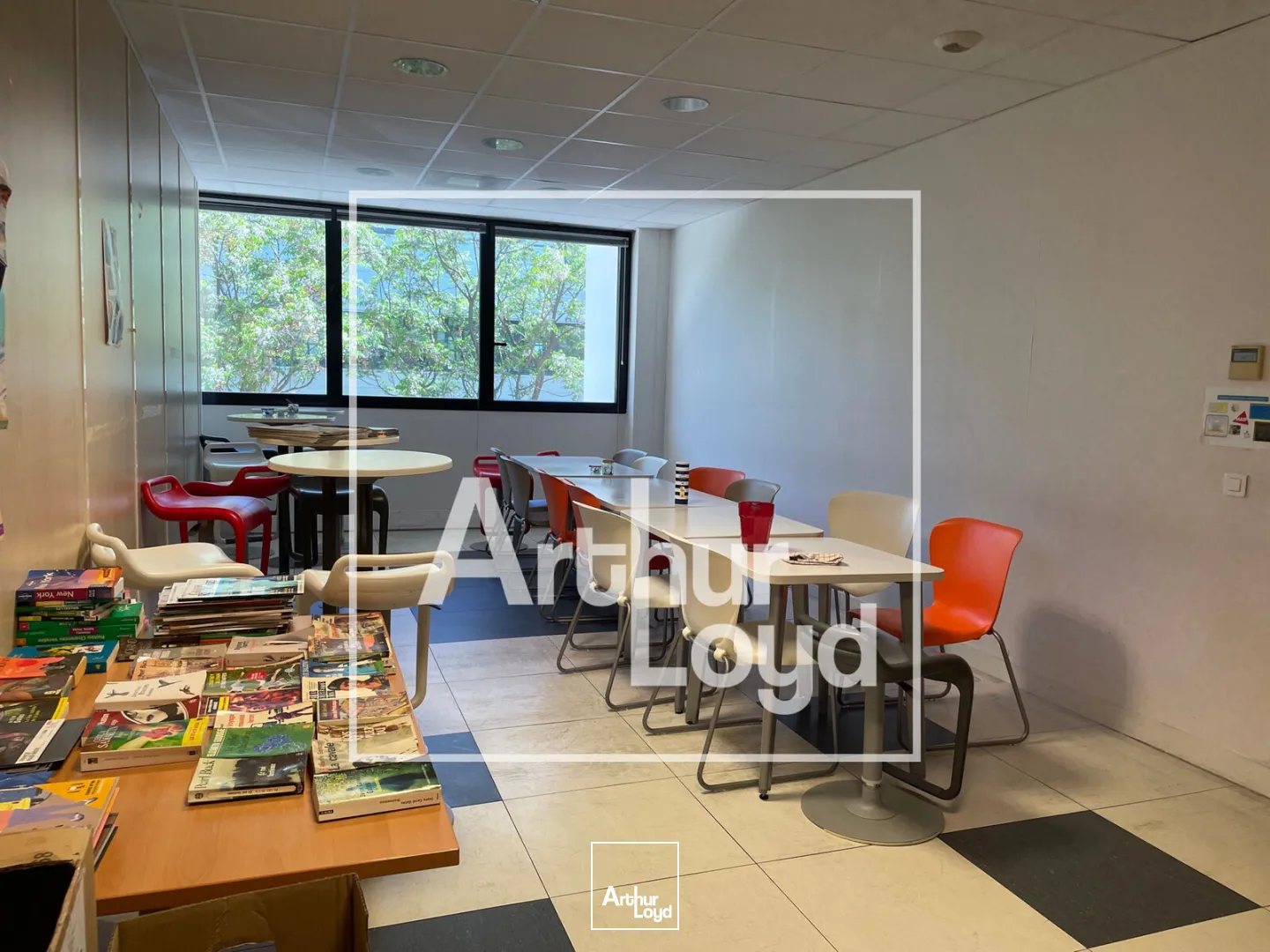 Bureaux - Location - PEROLS - 34470 - 257.79-2210.72 - 7758225