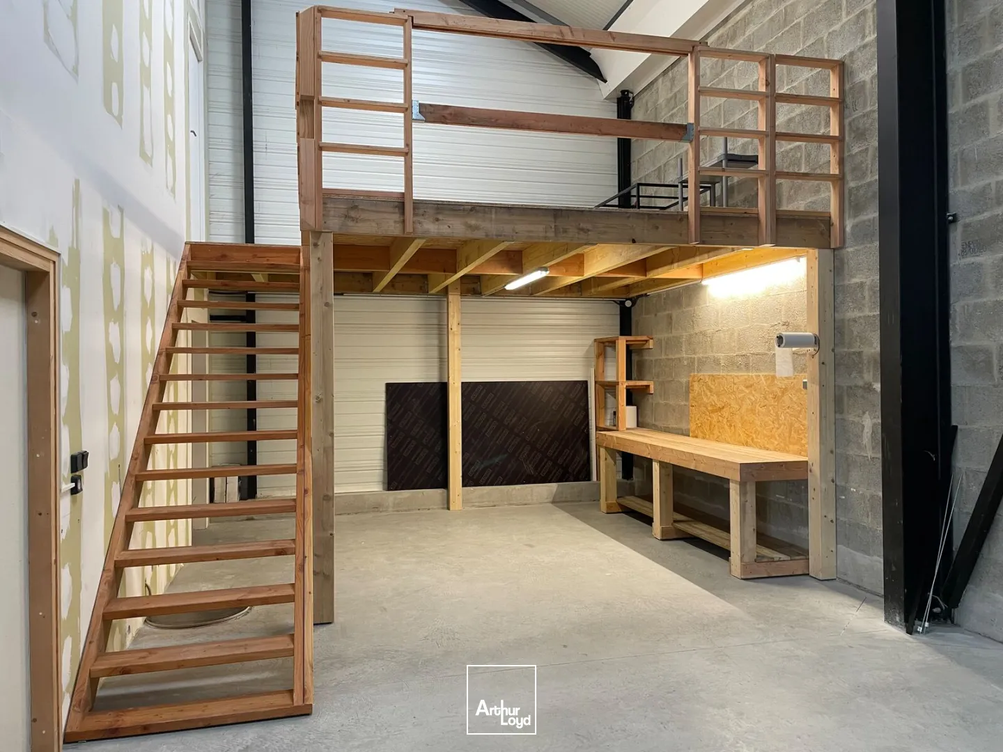 Locaux d'activité & Entrepôts - Location - SAINT AVE - 56890 - 225-225 - 7758312