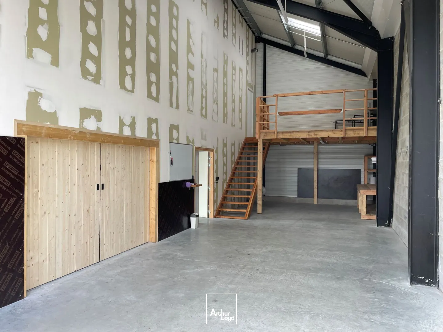 Locaux d'activité & Entrepôts - Location - SAINT AVE - 56890 - 225-225 - 7758313