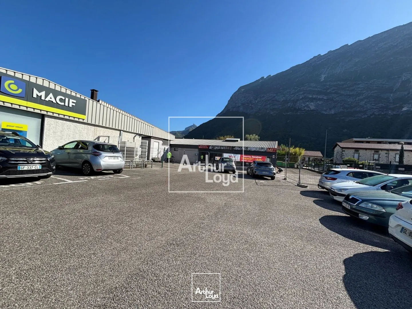 Locaux d'activité & Entrepôts - Location - SAINT EGREVE - 38120 - 343-343 - 7758405