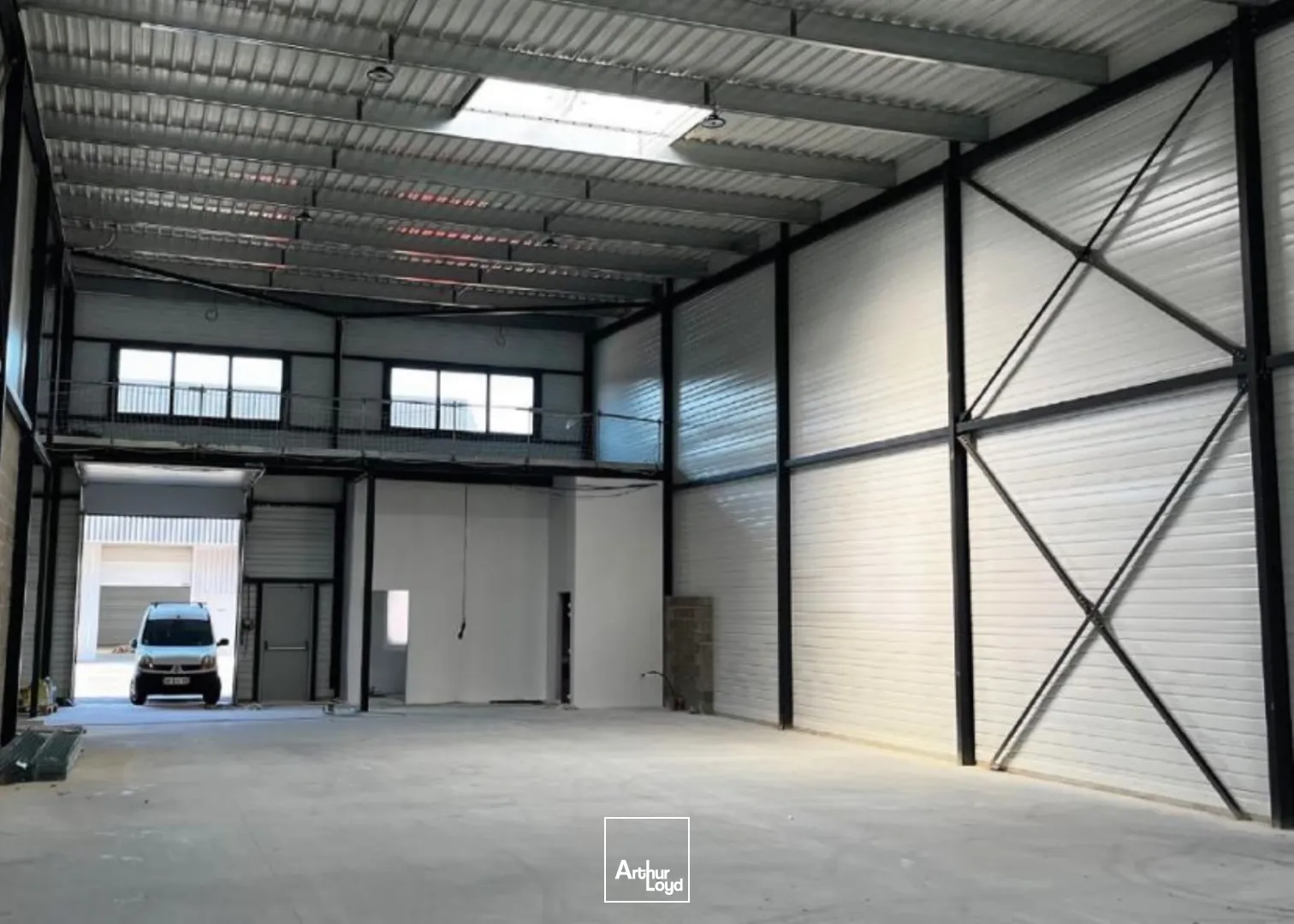 Locaux d'activité & Entrepôts - Location - PUISEUX PONTOISE - 95650 - 395.5-10719.3 - 7758566