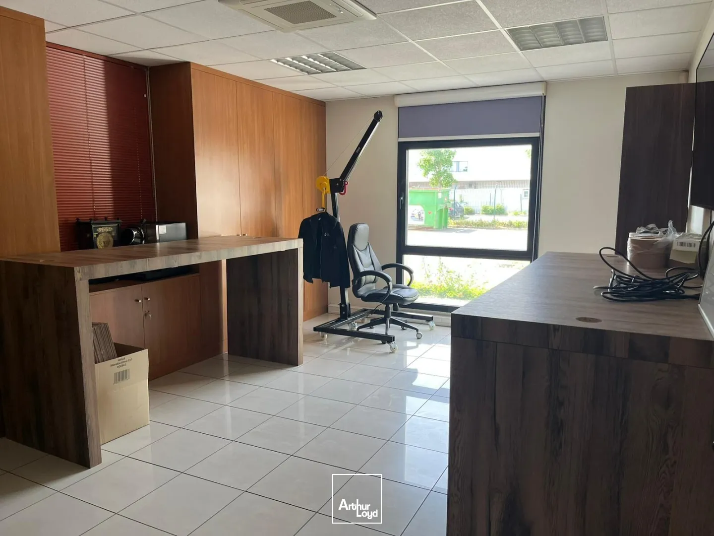 Locaux d'activité & Entrepôts - Location - SARTROUVILLE - 78500 - 3087.7-3087.7 - 7758570