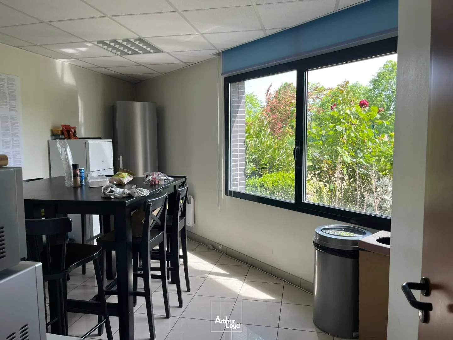Locaux d'activité & Entrepôts - Location - SARTROUVILLE - 78500 - 3087.7-3087.7 - 7758580