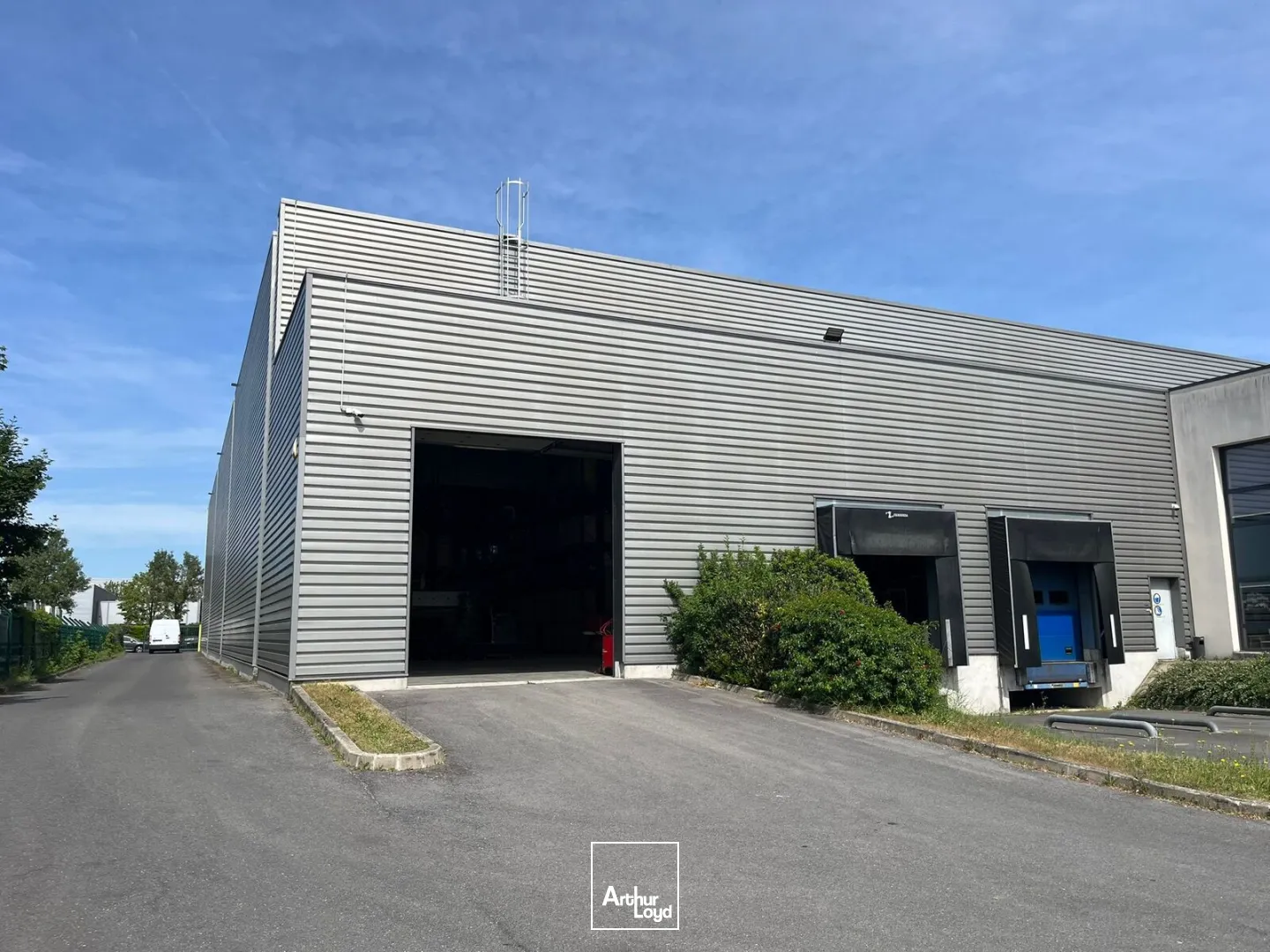 Locaux d'activité & Entrepôts - Location - SARTROUVILLE - 78500 - 3087.7-3087.7 - 7758588