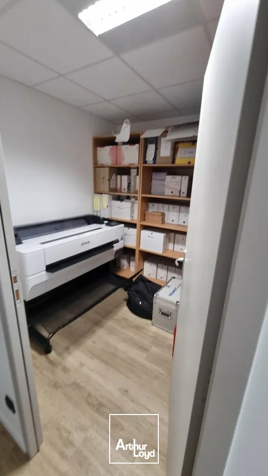 Locaux d'activité & Entrepôts - Location - POITIERS - 86000 - 258-258 - 7759027