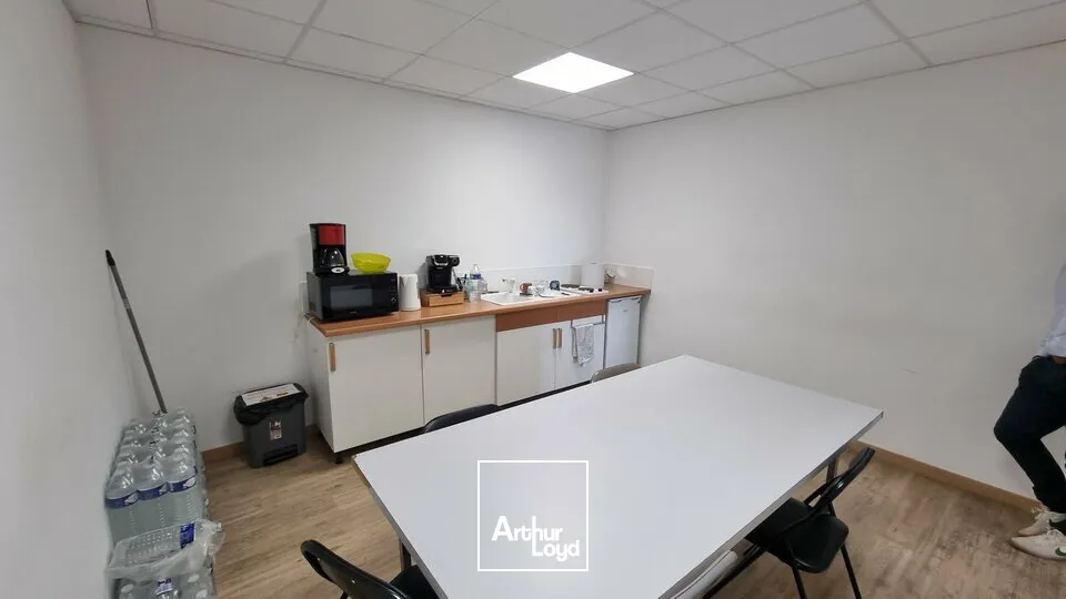 Locaux d'activité & Entrepôts - Location - POITIERS - 86000 - 258-258 - 7759026