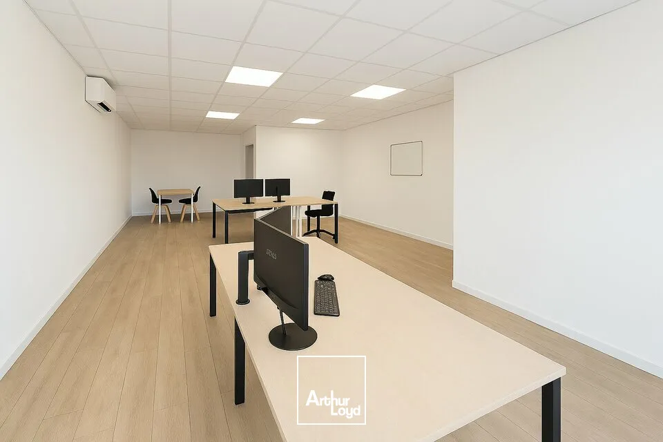 Locaux d'activité & Entrepôts - Location - POITIERS - 86000 - 258-258 - 7759025