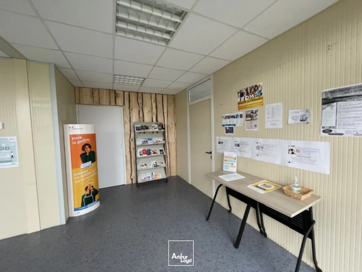 Bureaux - Location - VILLERS COTTERETS - 02600 - 295-295 - 7759057