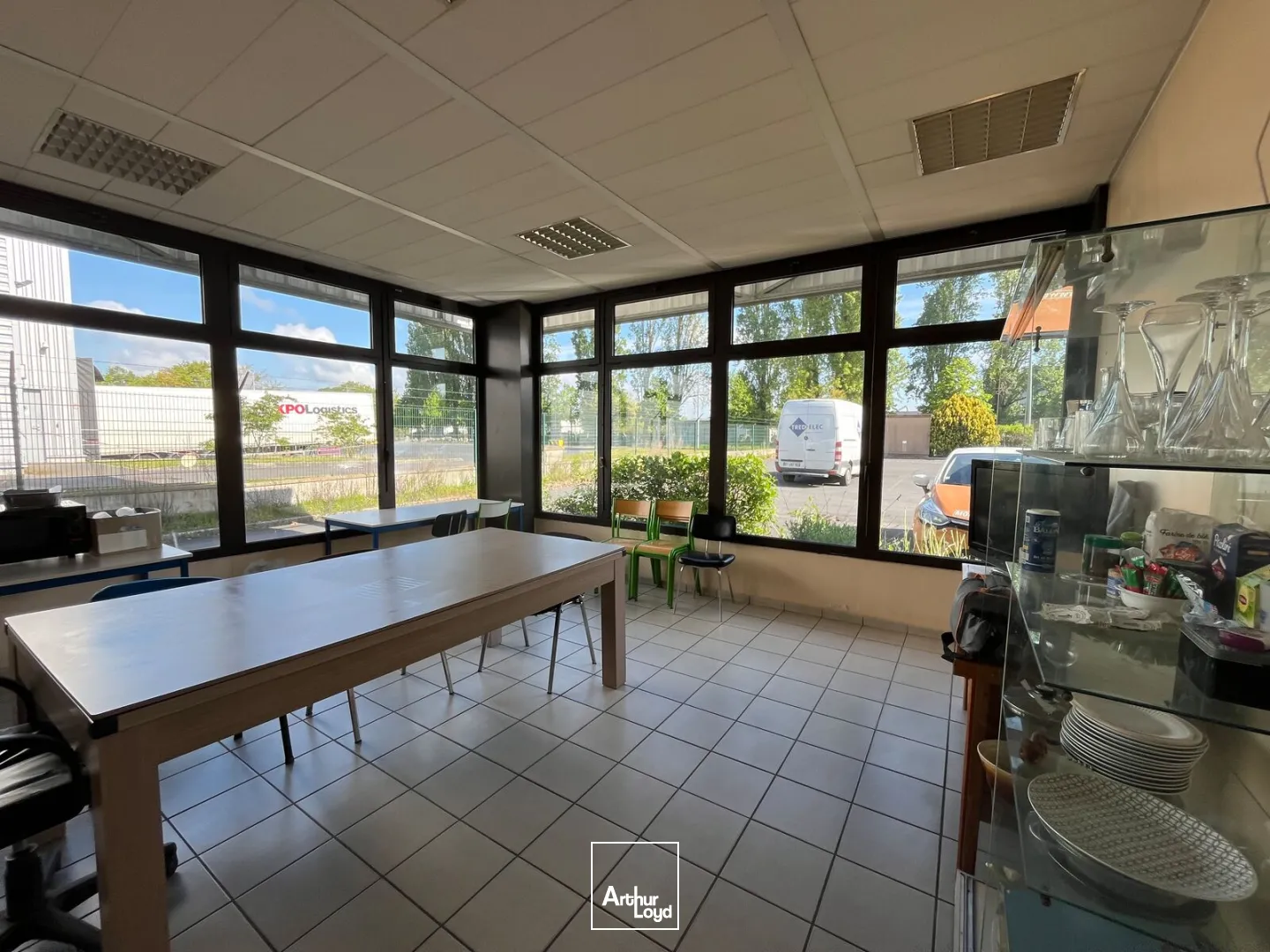 Locaux d'activité & Entrepôts - Location - NOGENT SUR OISE - 60180 - 2999-2999 - 7759201