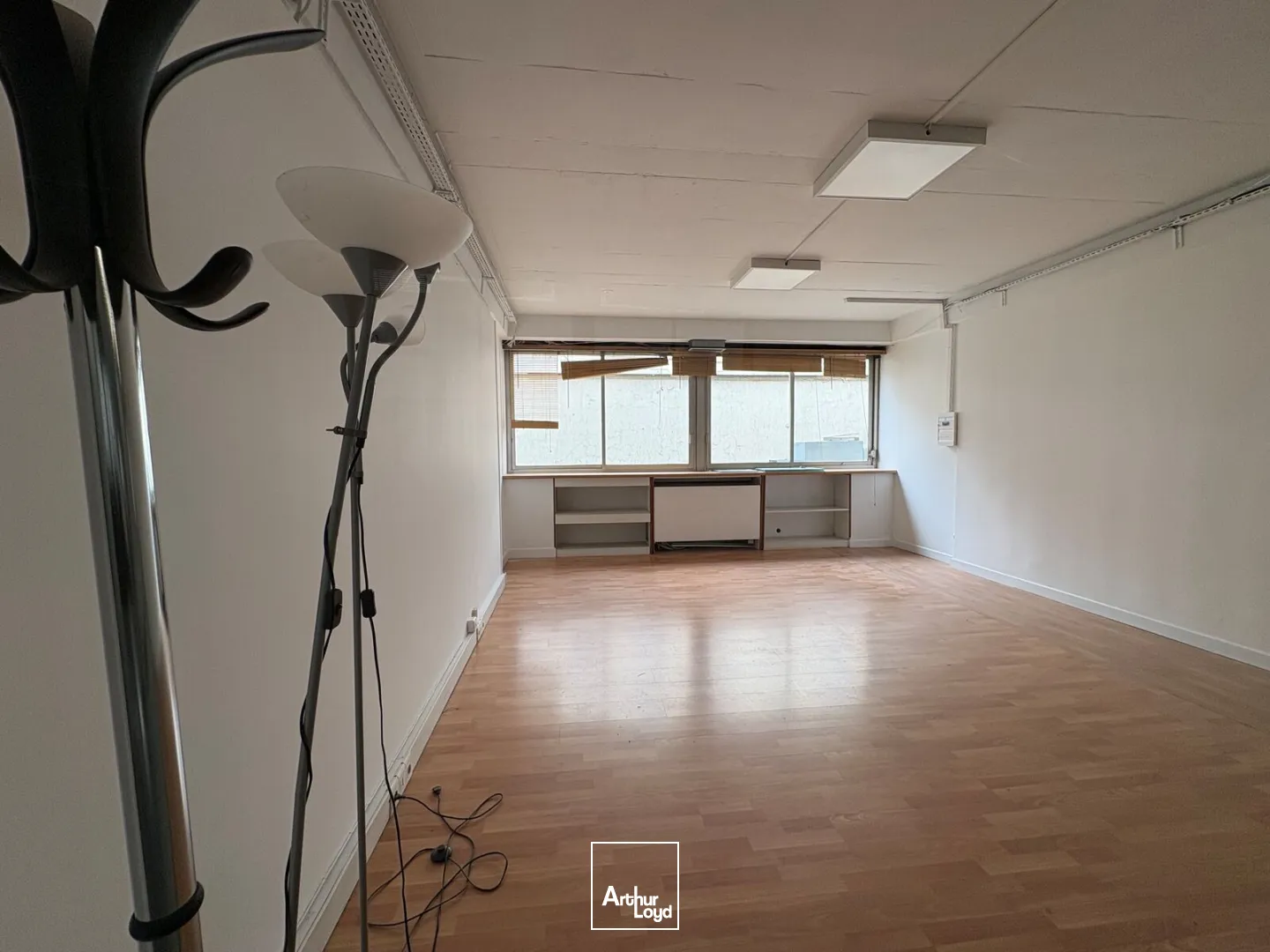Bureaux - Vente - PARIS - 75010 - 32-32 - 7759304