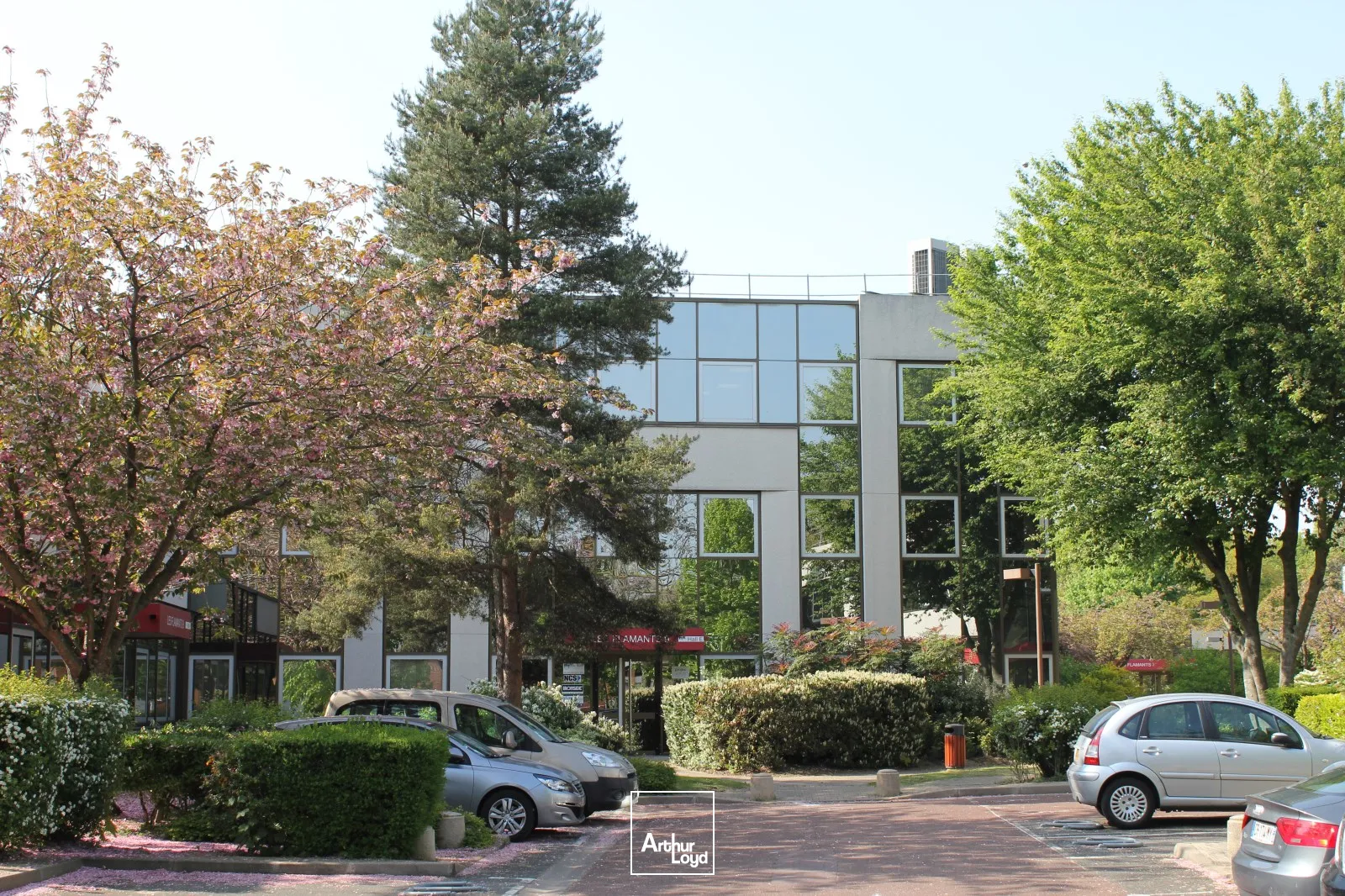 Locaux d'activité & Entrepôts - Location - TREMBLAY EN FRANCE - 93290 - 364.31-766.31 - 7759462