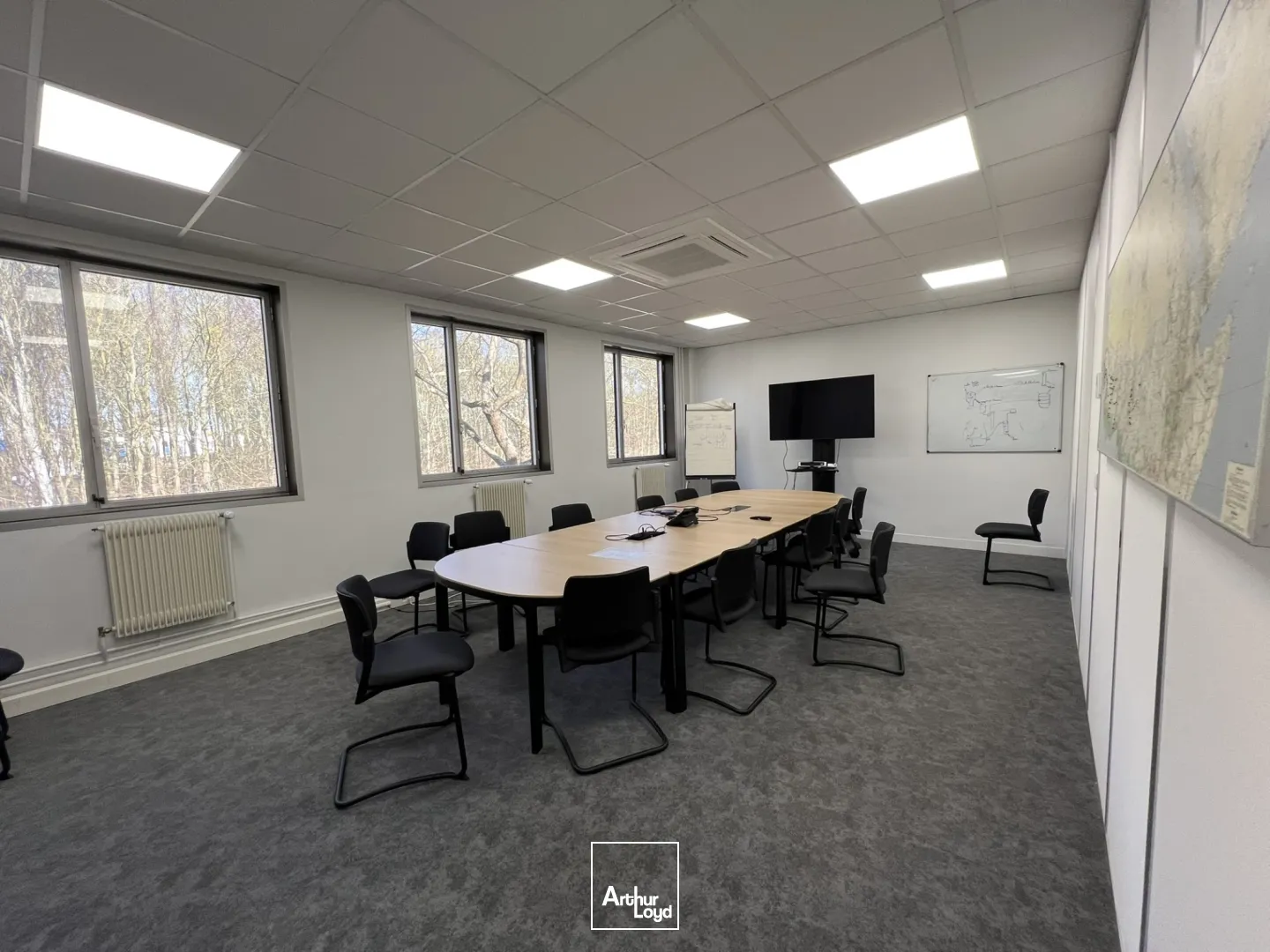 Bureaux - Location - TREMBLAY EN FRANCE - 93290 - 233-481 - 7759486