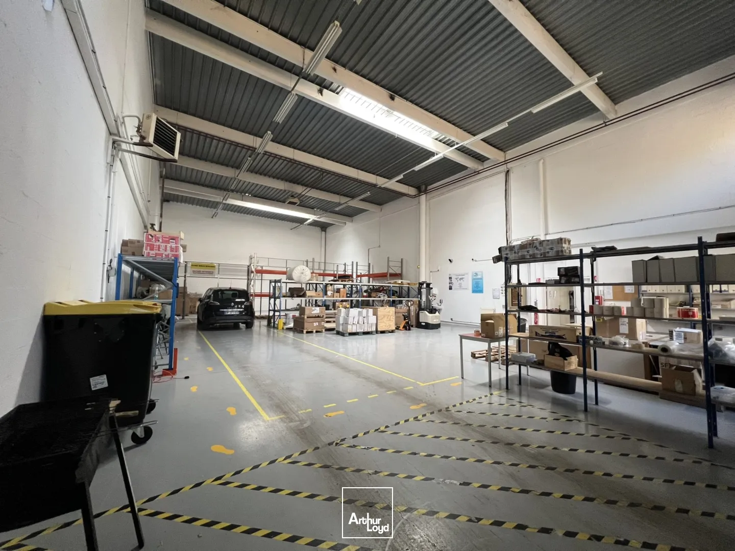 Bureaux - Location - TREMBLAY EN FRANCE - 93290 - 233-481 - 7759489