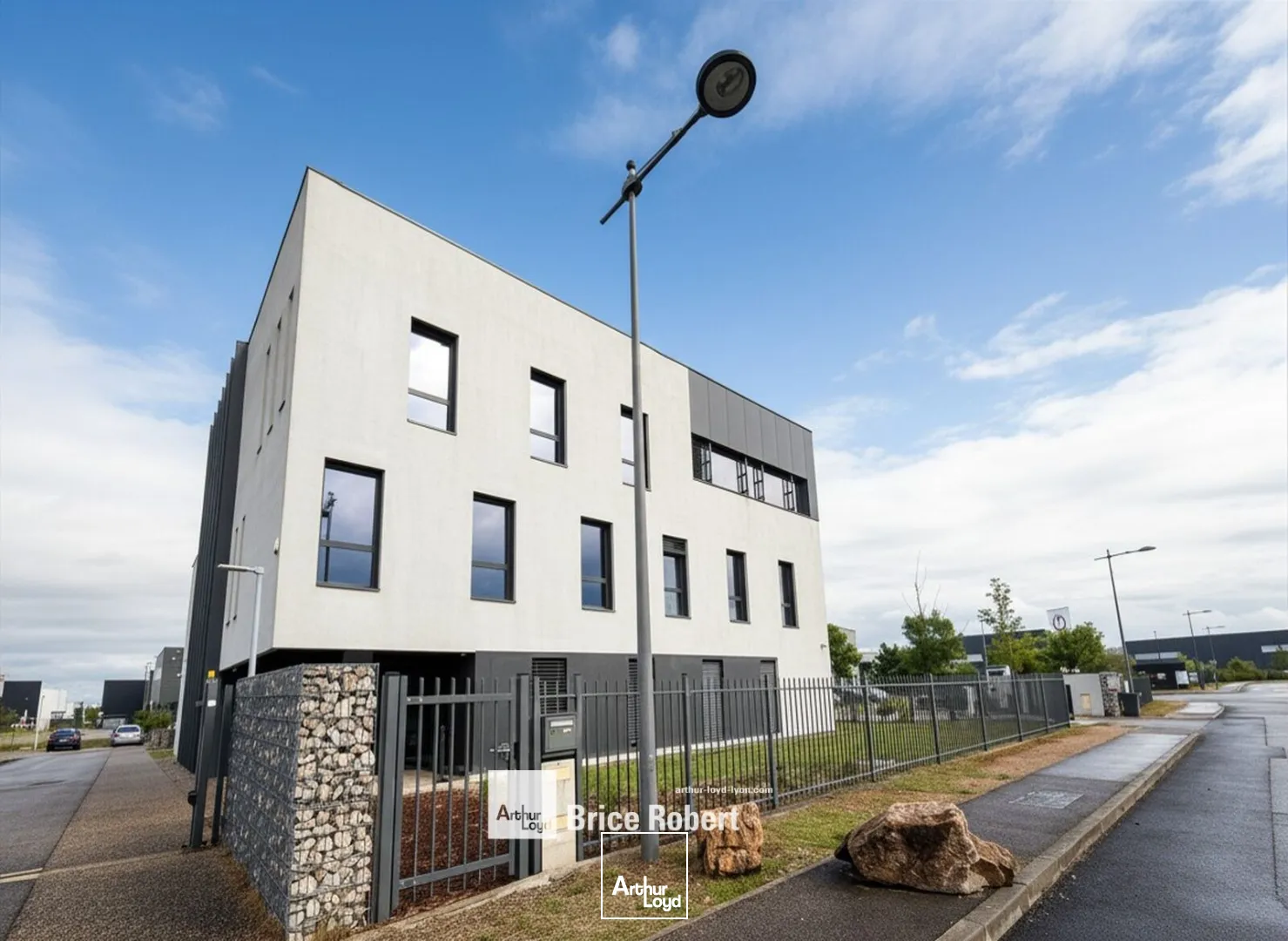 Bureaux - Vente - SAINT PRIEST - 69800 - 747-747 - 7759614