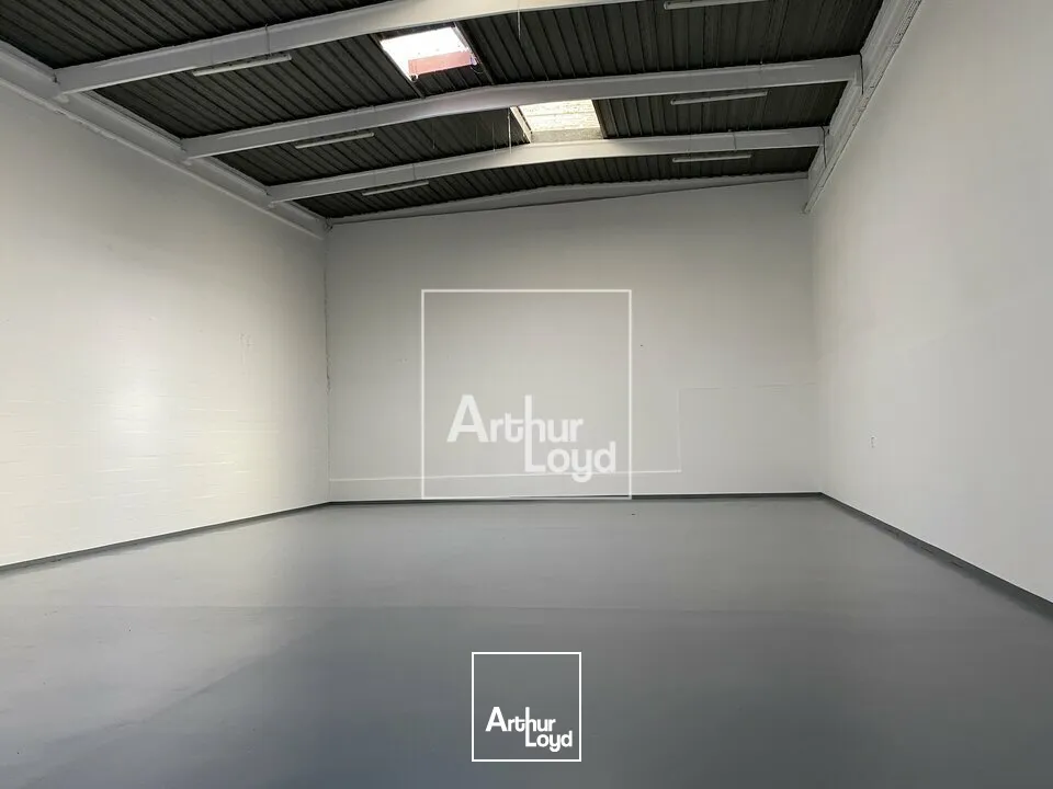 Locaux d'activité & Entrepôts - Location - BONDOUFLE - 91070 - 368-818 - 7760262