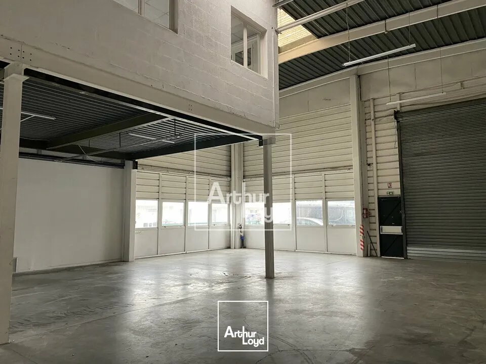 Locaux d'activité & Entrepôts - Location - BONDOUFLE - 91070 - 368-818 - 7760257