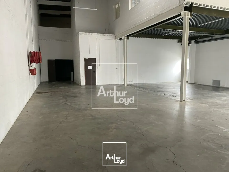 Locaux d'activité & Entrepôts - Location - BONDOUFLE - 91070 - 368-818 - 7760264