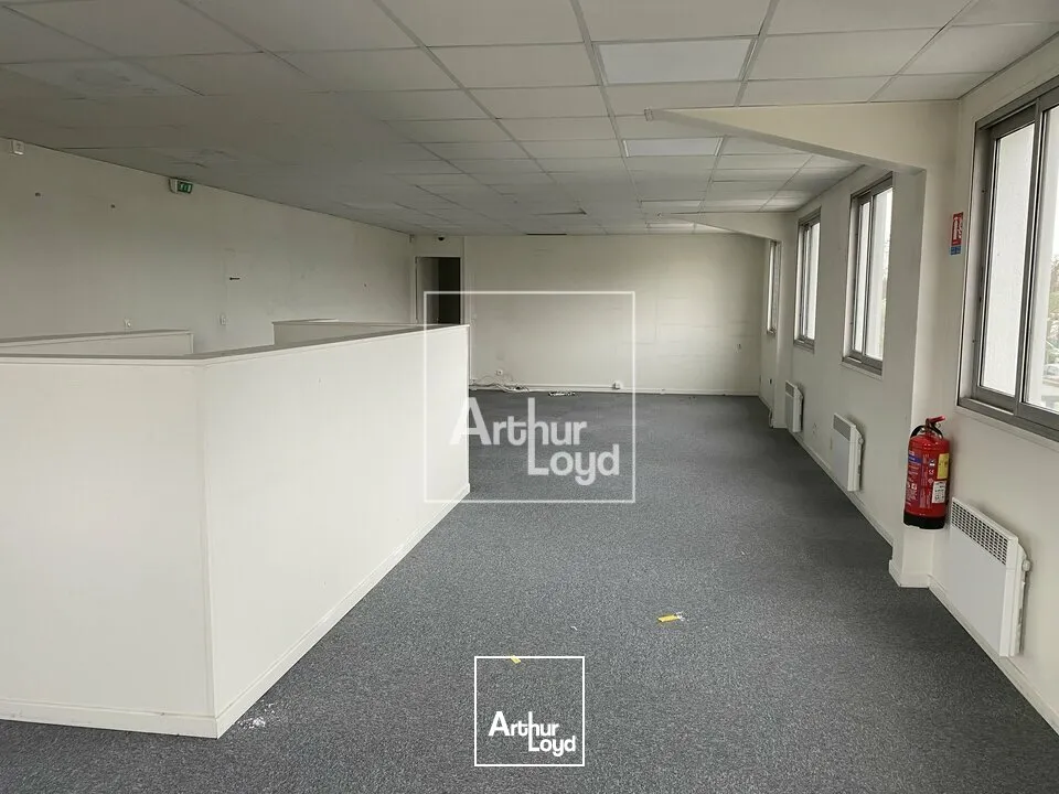 Locaux d'activité & Entrepôts - Location - SAINT MICHEL SUR ORGE - 91240 - 319-319 - 7760301
