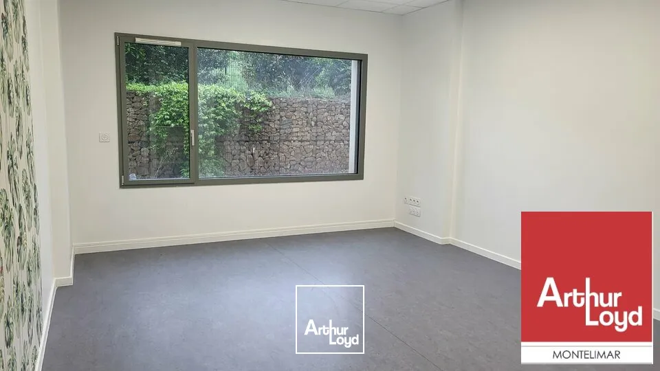 Bureaux - Location - MONTBOUCHER SUR JABRON - 26740 - 21.7-21.7 - 7761695