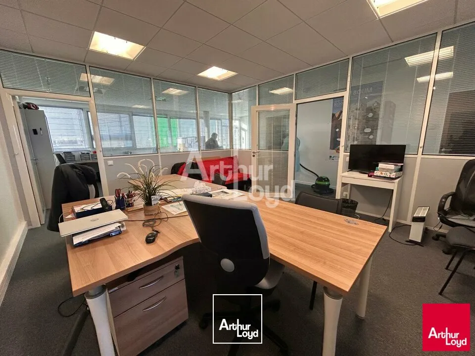 Bureaux - Location - LA CHAUSSEE SAINT VICTOR - 41260 - 144-144 - 7761758