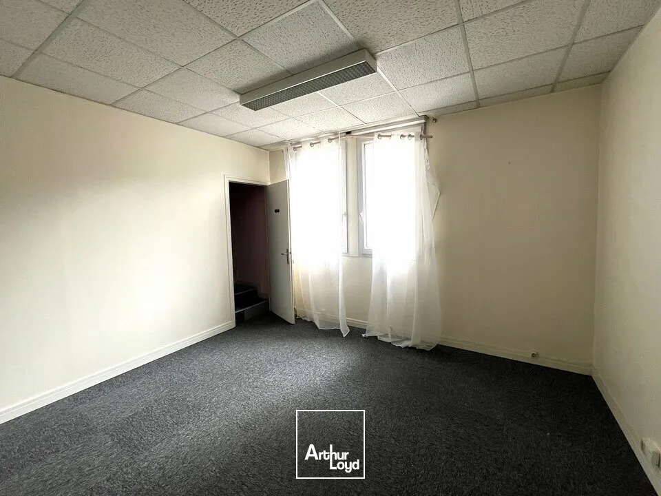Bureaux - Vente - ANGOULÊME - 16000 - 55-55 - 7761854