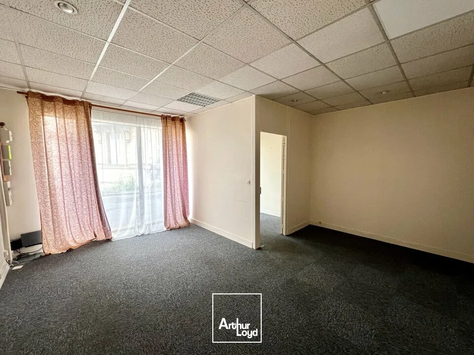 Bureaux - Vente - ANGOULÊME - 16000 - 55-55 - 7761853