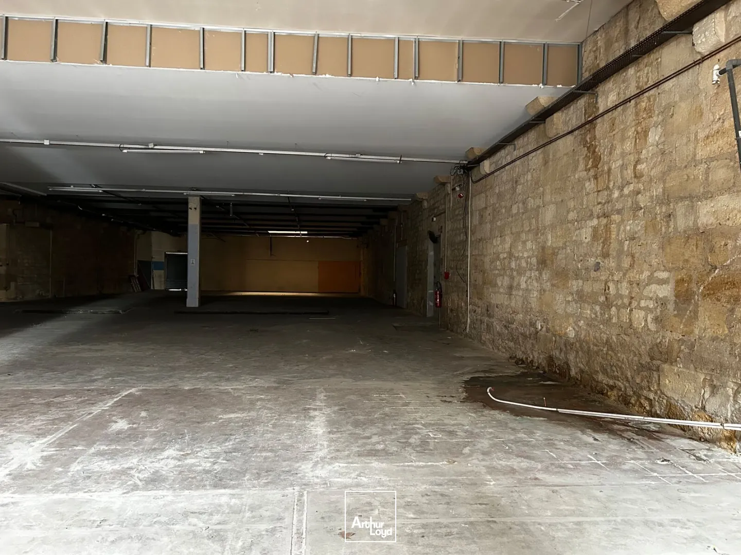 Locaux commerciaux - Location - BORDEAUX - 33300 - 719.82-719.82 - 7761966