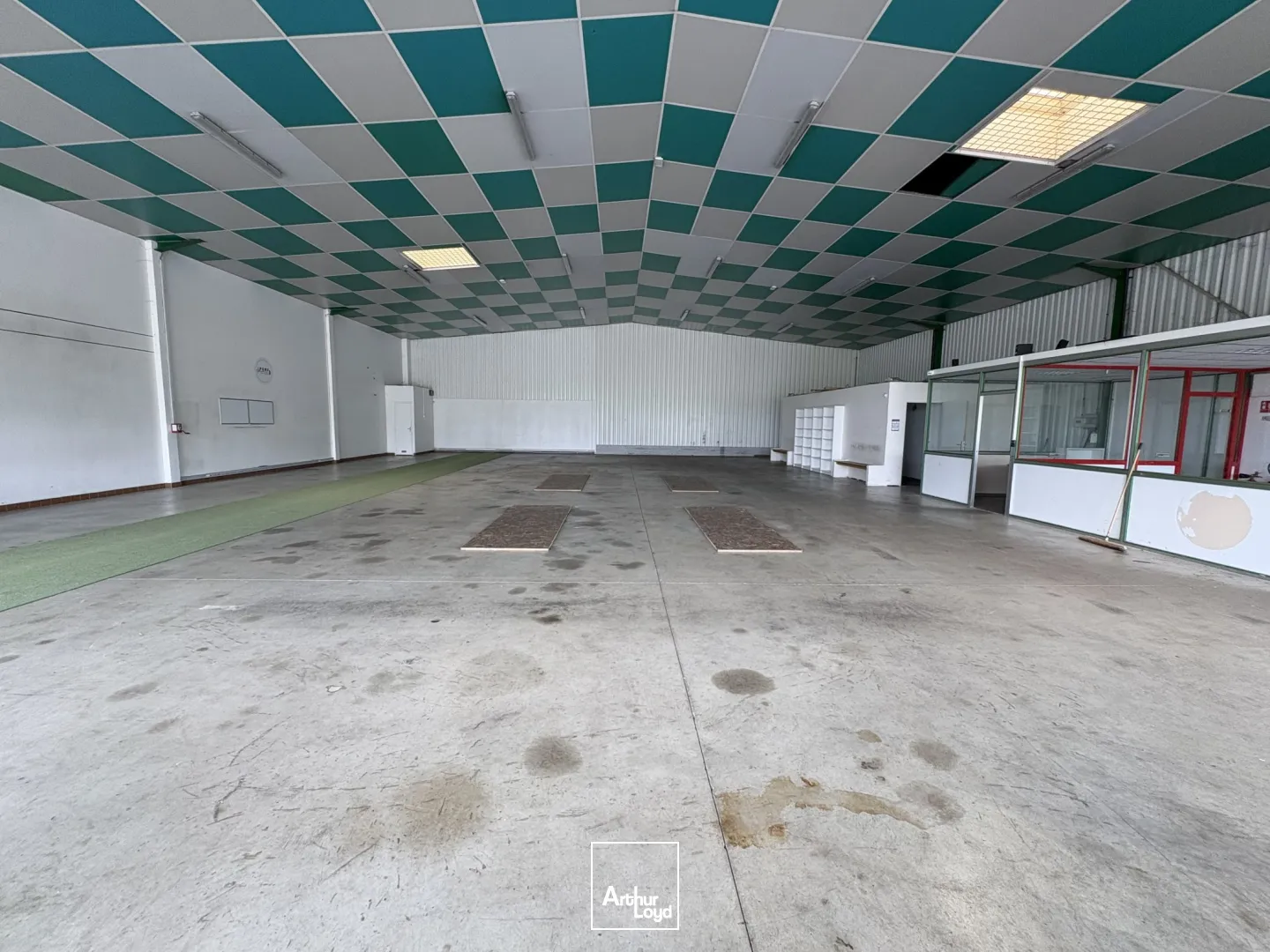 Locaux commerciaux - Location - BREUIL LE SEC - 60840 - 490-490 - 7762015