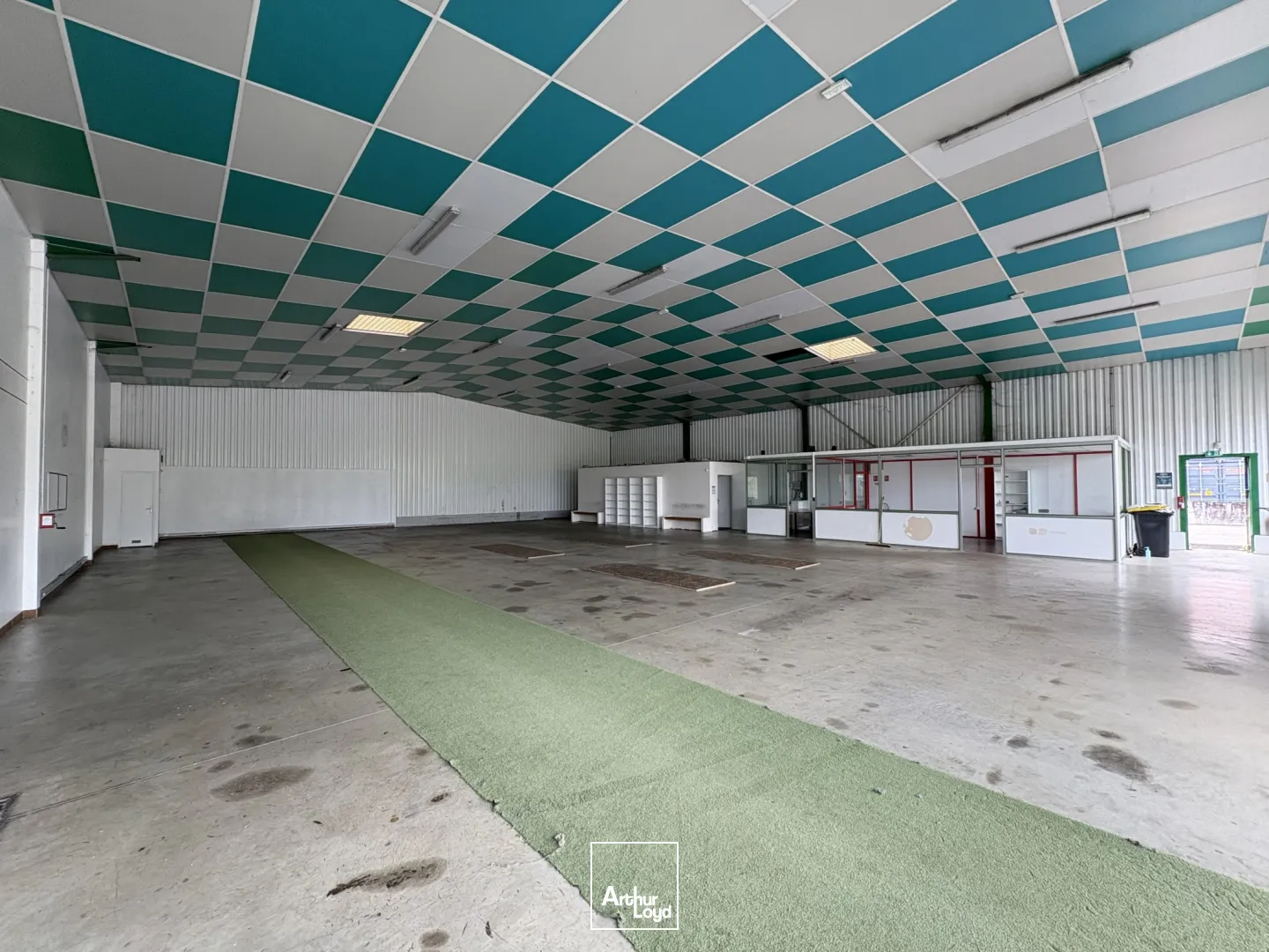Locaux commerciaux - Location - BREUIL LE SEC - 60840 - 490-490 - 7762016