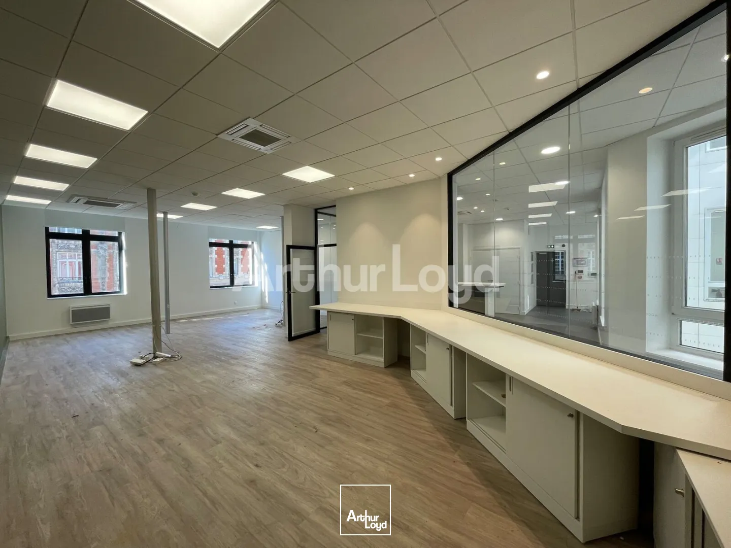 Bureaux - Location - LILLE - 59800 - 250.3-250.3 - 7762277