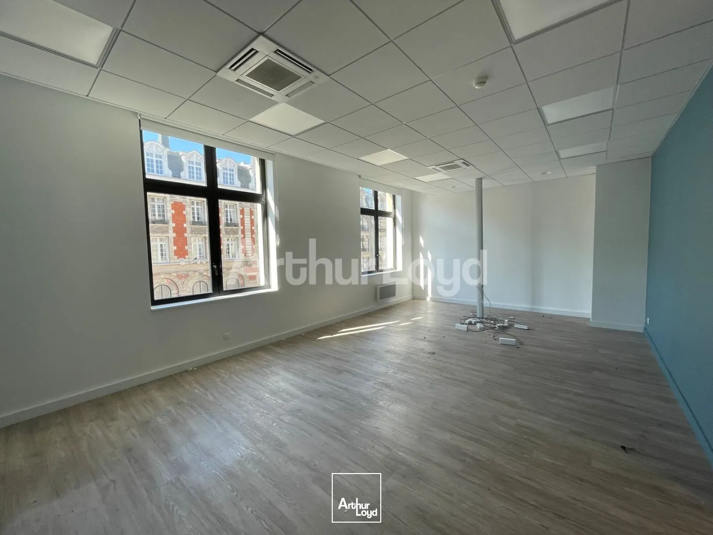Bureaux - Location - LILLE - 59800 - 250.3-250.3 - 7762274