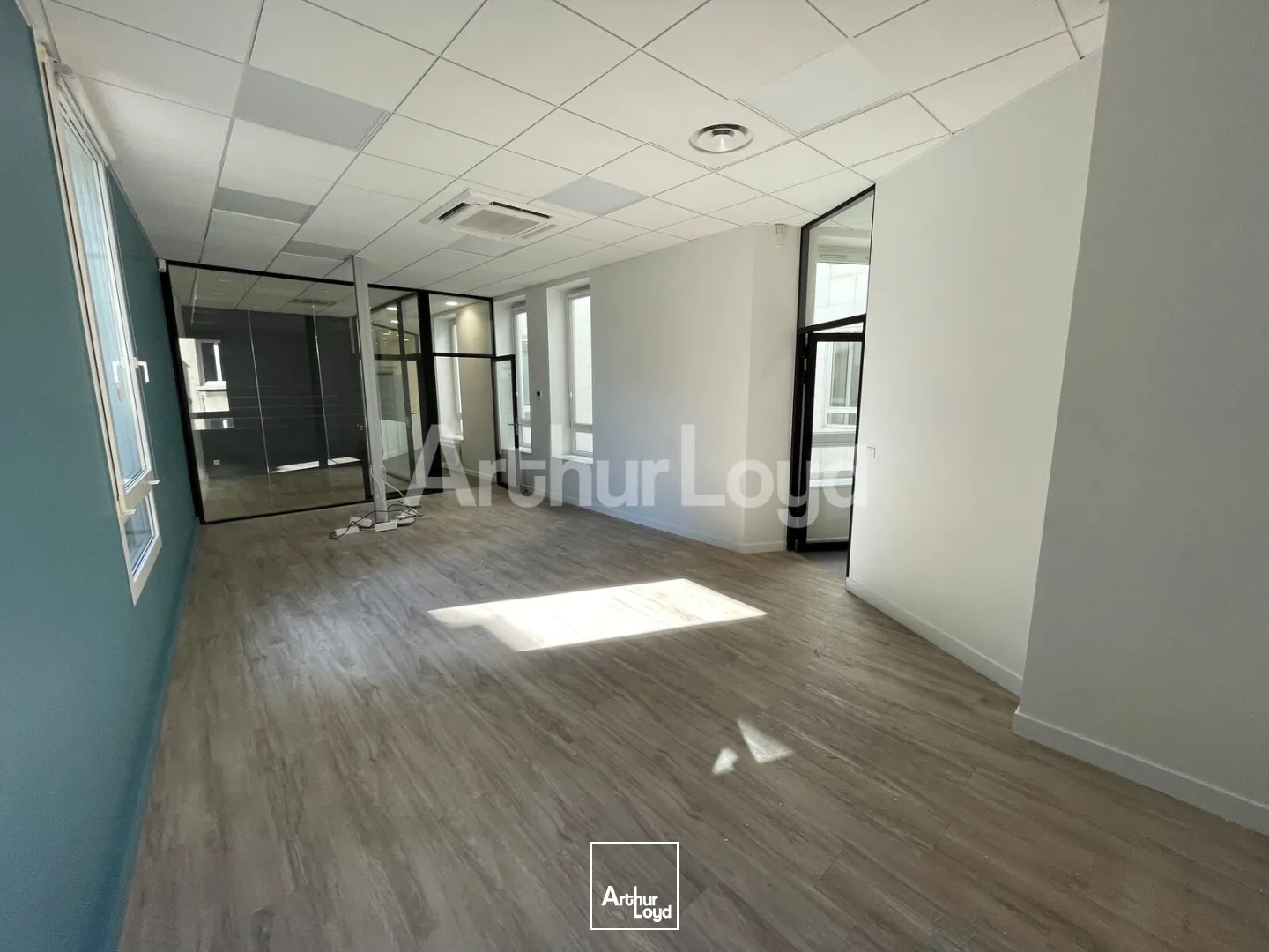 Bureaux - Location - LILLE - 59800 - 250.3-250.3 - 7762275
